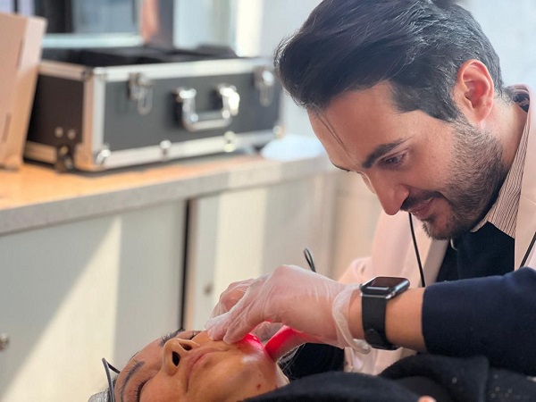 ۴ مرحله مهم برای تخلیه ژل و لیفت طبیعی صورت